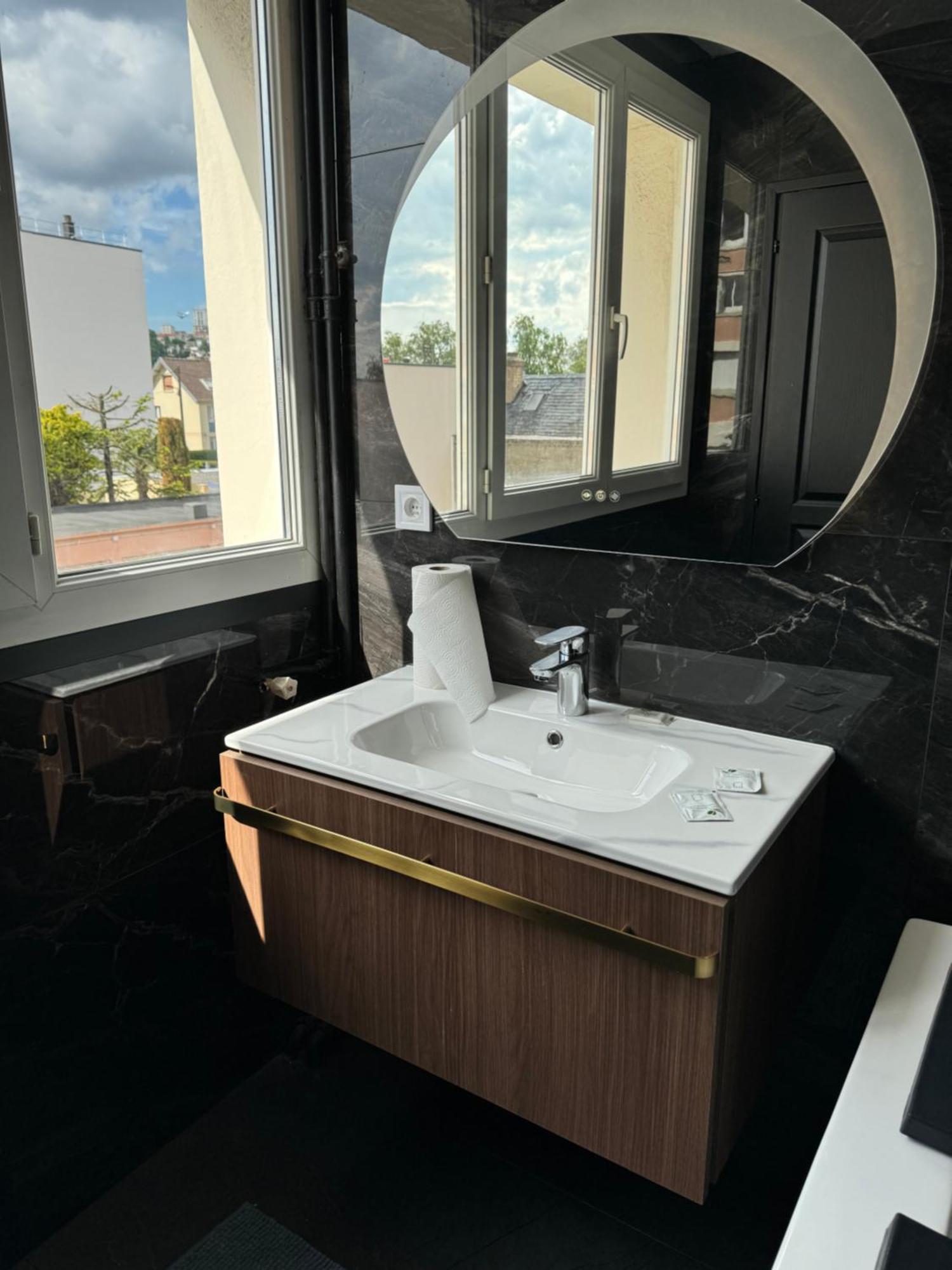 Appartement Jacuzzi Le Havre Ngoại thất bức ảnh